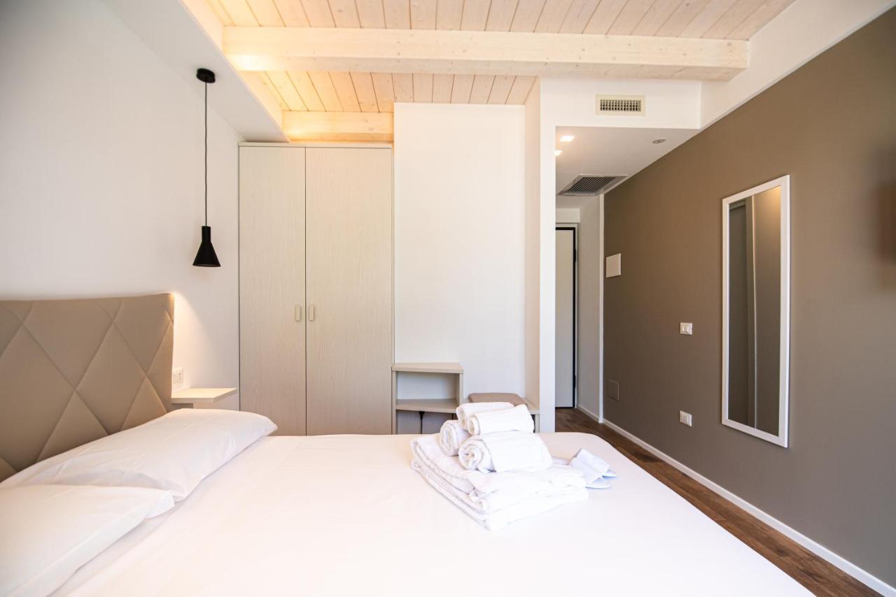 La Perla Relais Panzió Numana Kültér fotó